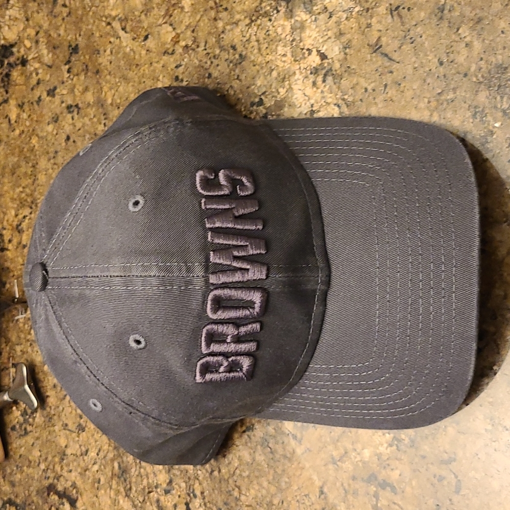 Cleveland Browns adjustable grey hat